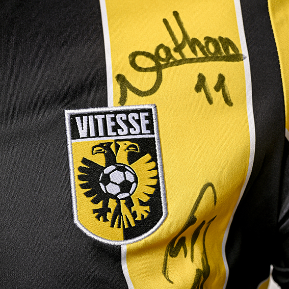 Masterpieces of Sport - Gesigneerd shirt Vitesse